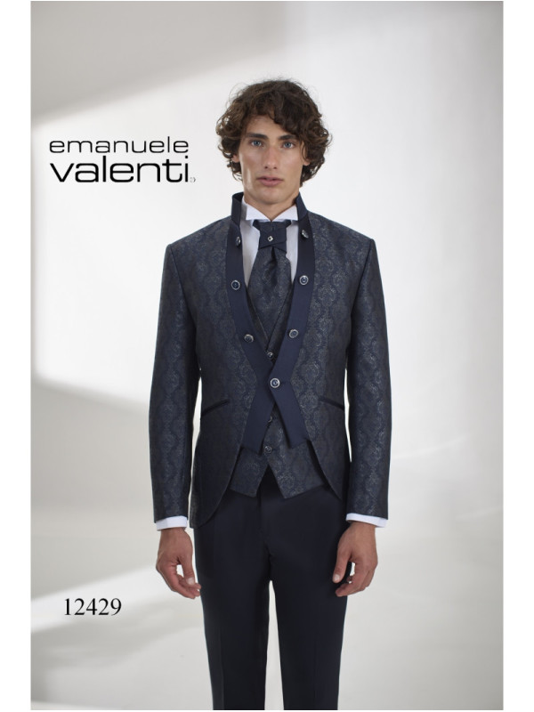 Der Anzug 12429 vom Hersteller Emanuele Valenti, im Hochzeitshaus Konstanz