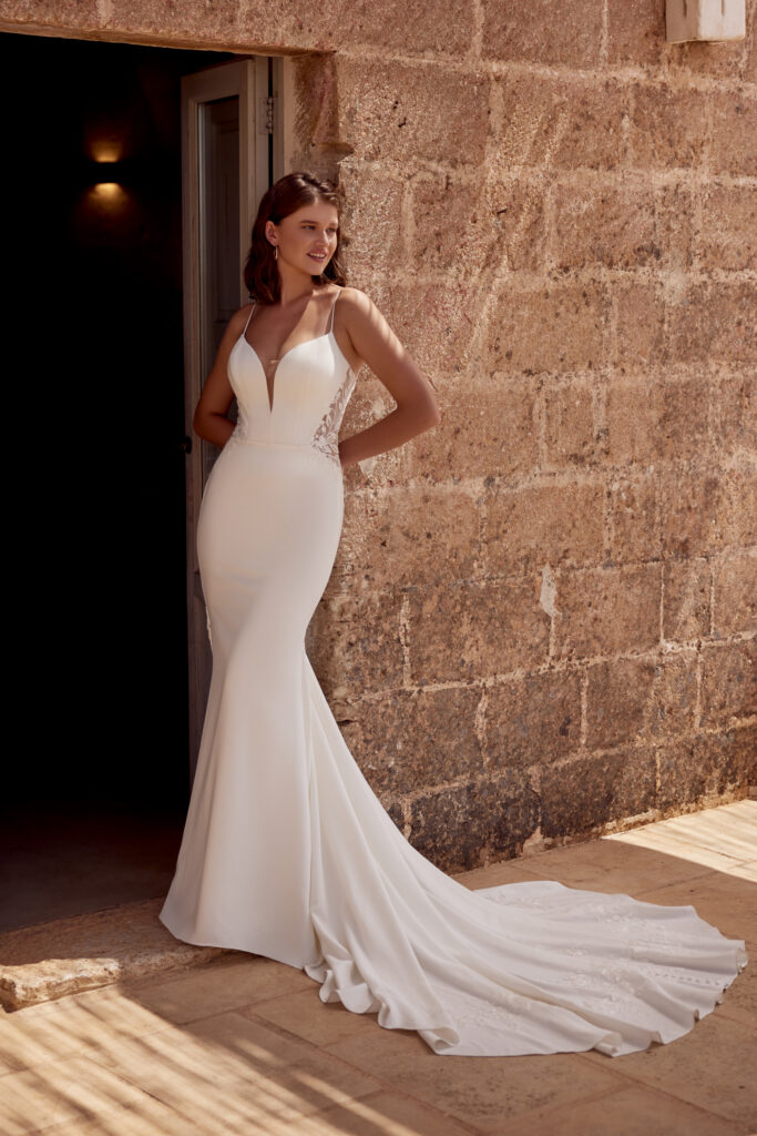 Das Brautkleid 66390 vom Hersteller Lilian West, im Hochzeitshaus Konstanz