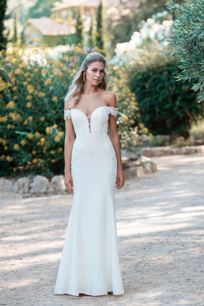 Das Brautkleid A1315 vom Hersteller Allure, im Hochzeitshaus Konstanz