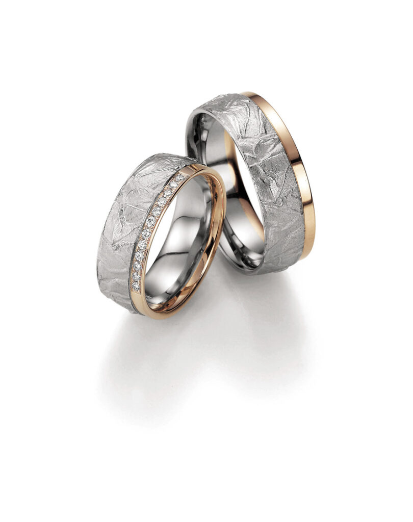 Der Ring Glow vom Hersteller Bayer, im Hochzeitshaus Konstanz