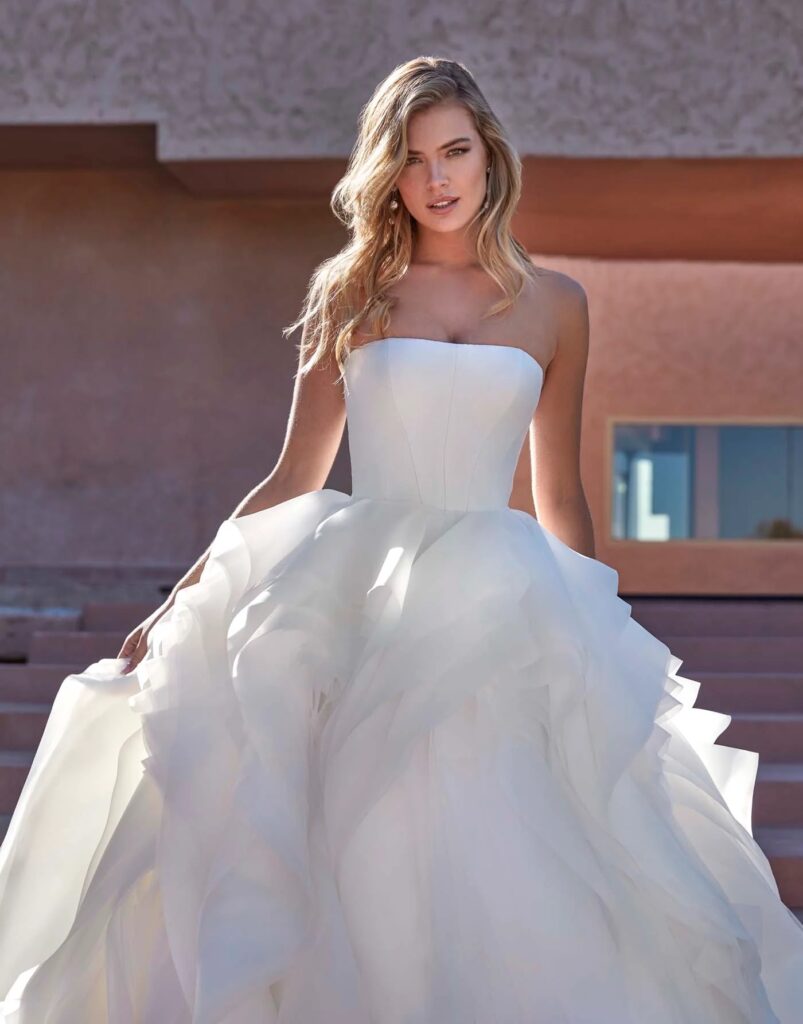 Das Brautkleid MJ1165 vom Hersteller Madison James, im Hochzeitshaus Konstanz